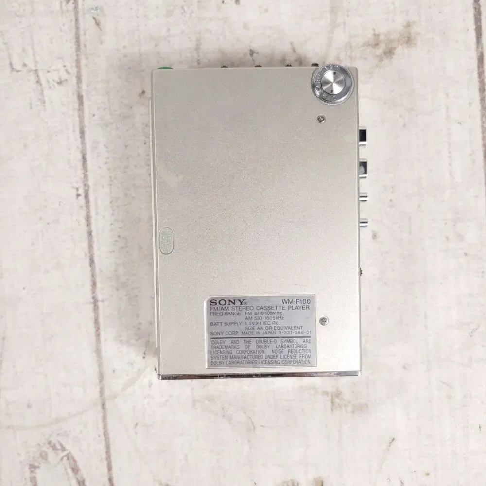 FOR PARTS Vintage Sony WM-F100 Walkman FM AM Stereo Cassette Player Auto Reverse